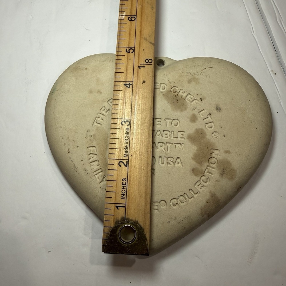Pampered Chef 1999 Come To The Table Heart Stoneware Cookie Mold USA - Picture 3 of 7